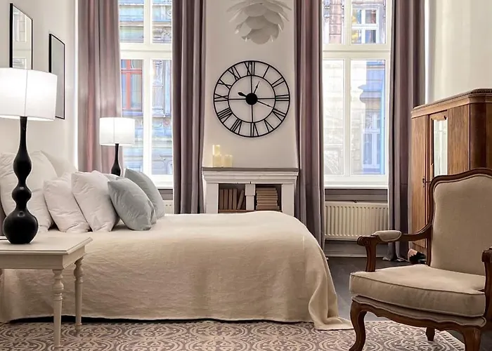 Emerald Art Maison - 94 M2, 2 Bedrooms, 2 Bathrooms, 700 M To Market Square Wroclaw