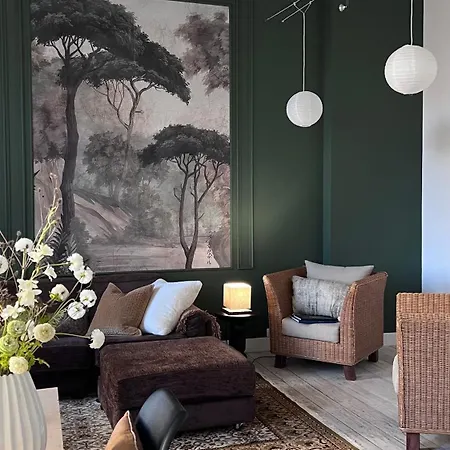 Emerald Art Maison - 94 M2, 2 Bedrooms, 2 Bathrooms, Riverside Old Town アパート *