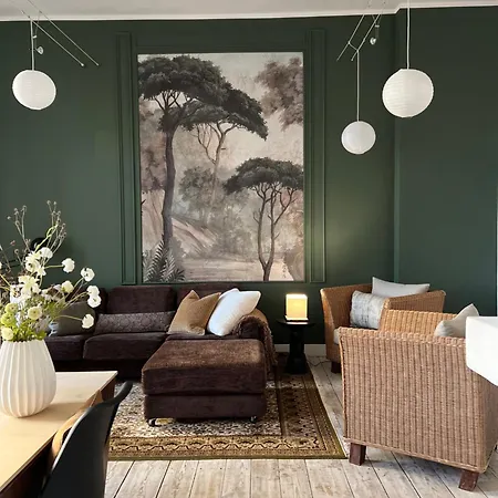 アパート Emerald Art Maison - 94 M2, 2 Bedrooms, 2 Bathrooms, Riverside Old Town *