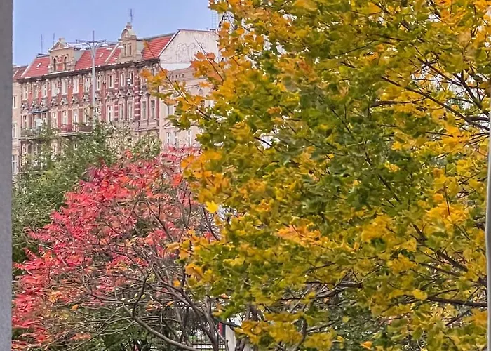 Emerald Art Maison - 94 M2, 2 Bedrooms, 2 Bathrooms, 700 M To Market Square * Vratislav