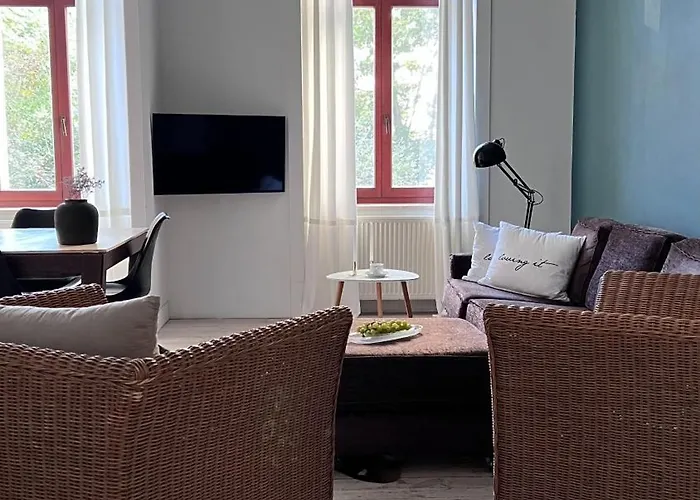 Emerald Art Maison - 94 M2, 2 Bedrooms, 2 Bathrooms, 700 M To Market Square Apartmán