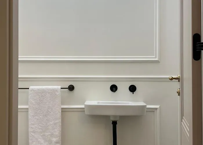 Lejlighed Emerald Art Maison - 94 M2, 2 Bedrooms, 2 Bathrooms, 700 M To Market Square Wrocław