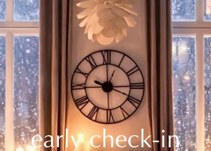 Emerald Art Maison - 94 M2, 2 Bedrooms, 2 Bathrooms, 700 M To Market Square *